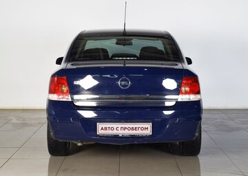 Opel Astra Вид 4